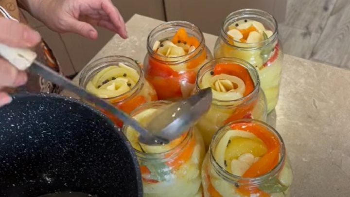 Nakládané papriky s česnekem