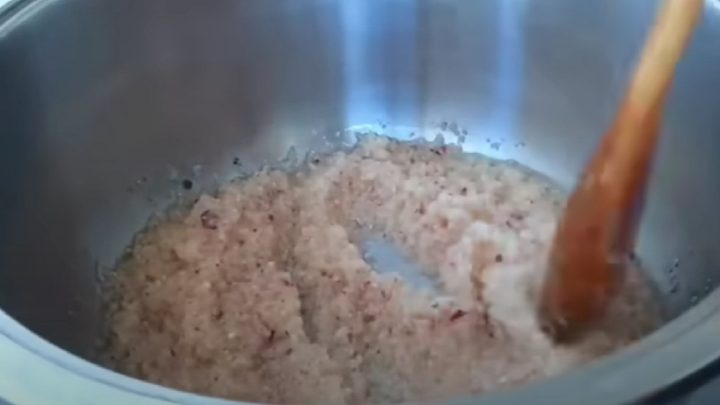 Domácí pálivá omáčka s rajčaty