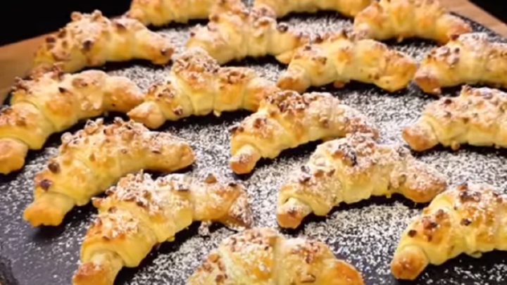 Křupavé rohlíčky plněné Nutellou