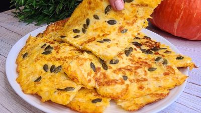 Dýňové bramboráky s jogurtem