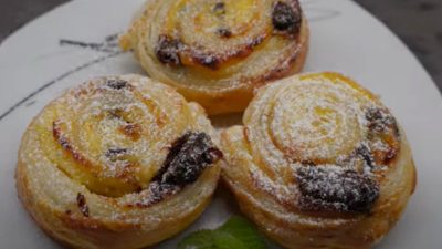 Pudinkové šneky z listového těsta