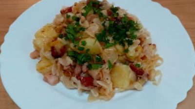 Sedlácká bída se zelím a slaninou