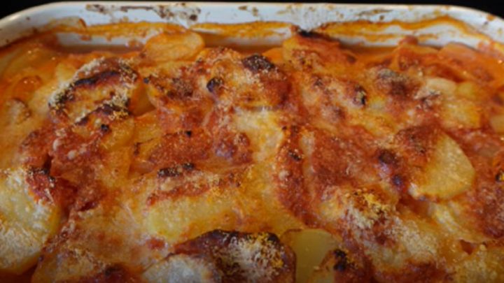 Zapečené kuřecí maso s bramborami