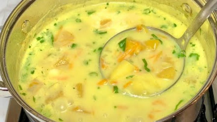 Krémová dýňová polévka se smetanou