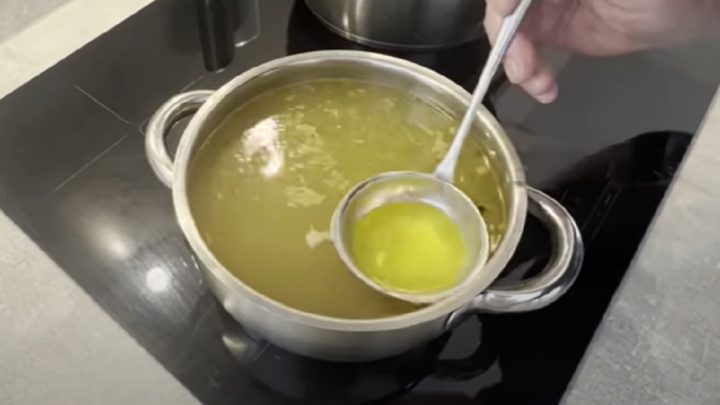 Kuřecí maso po tatransku s vepřovou kůží