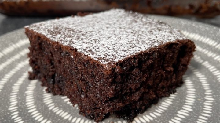 Nutellová buchta s čokoládovými kousky