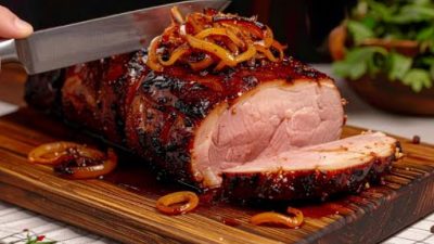 Pečené vepřové v celku na cibuli