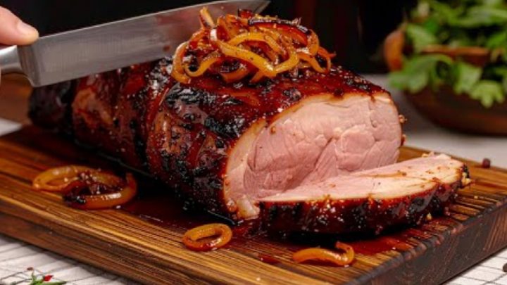 Pečené vepřové v celku na cibuli