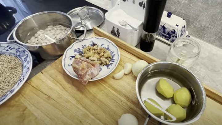 Šumajstr se slaninou a škvarky