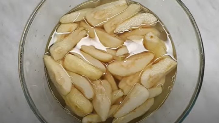 Sušené hrušky ze 4 ingrediencí