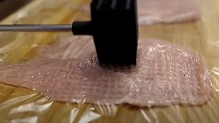 Kuřecí mini rolády s mozzarellou a rajčaty