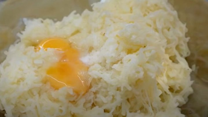 Šišky se strouhankou a mletou skořicí