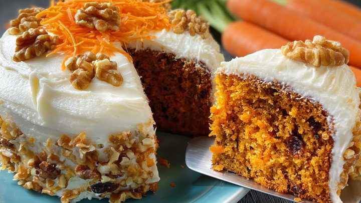 Mrkvový dort bez bílé mouky s tvarohem