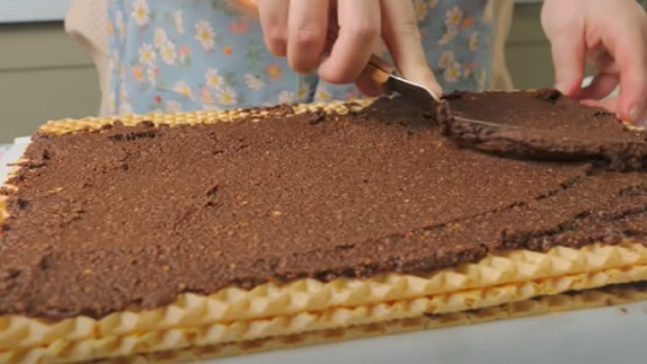 Nepečené oplatkové řezy se 2 druhy náplně