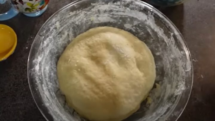 Rohlíčky s povidlovou náplní a kokosem