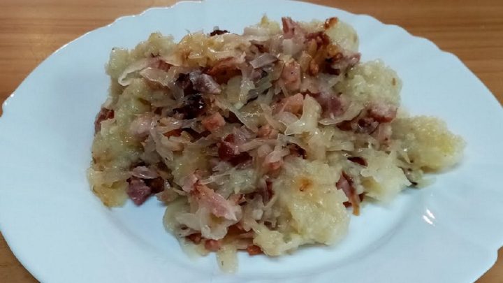 Chlupaté knedlíky s uzeným masem