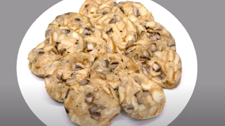 Houbové knedlíky s česnekem Houbové knedlíky s česnekem