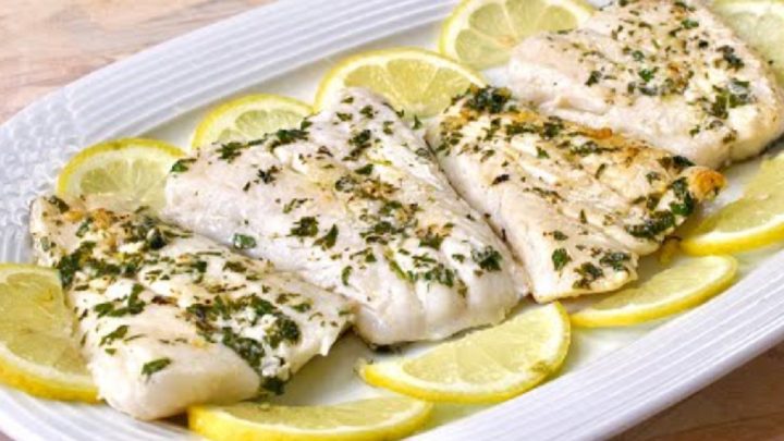 Smažené rybí filé s citronem a petrželkou Smažené rybí filé s citronem a petrželkou