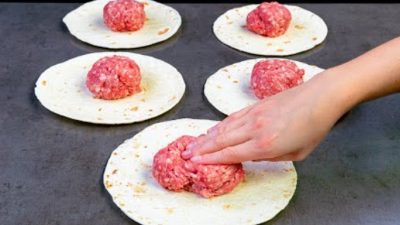 Zapečená tortilla s mletým masem a zeleninou