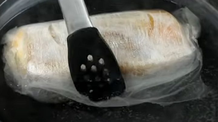 Bůčková roláda s koprem a česnekem