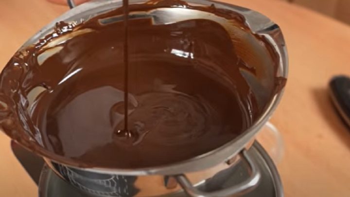 Dort s pudinkovým krémem a vanilkou