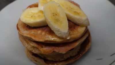 Banánové lívanečky s jogurtem