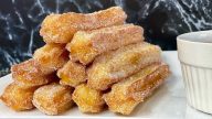 Jednoduché churros s čokoládovým dipem