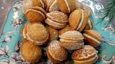 Ořechy plněné krémem s vanilkou