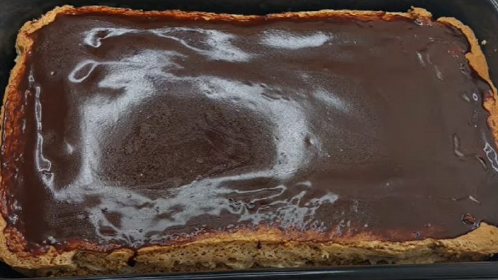 Řezy s ořechovým krémem a čokoládou