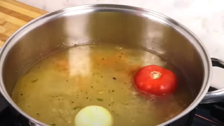 Hustá polévka z bílých fazolí se špenátem