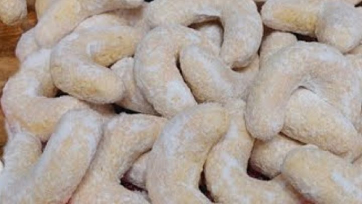 Jednoduché kokosové rohlíčky s vanilkou