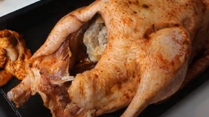 Husa nadívaná jablky s pomerančem