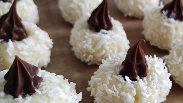 Kokosová hnízda s bílou čokoládou
