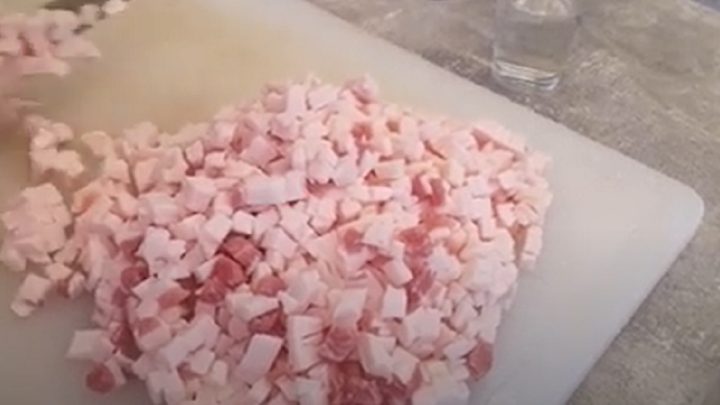 Domácí škvarkové sádlo ze 3 ingrediencí