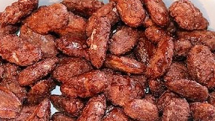 Mandle v karamelu jen ze 3 ingrediencí