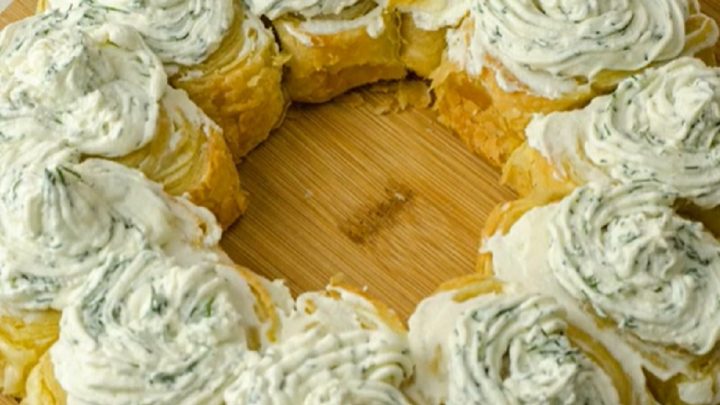 Slaný vánoční věnec s lososem