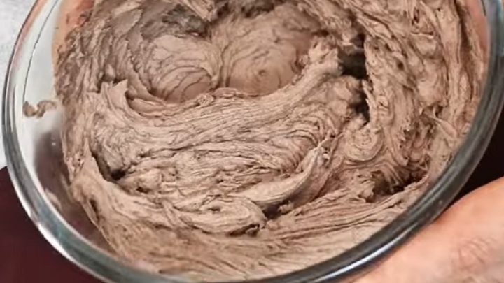 Univerzální čokoládový krém ze 4 surovin