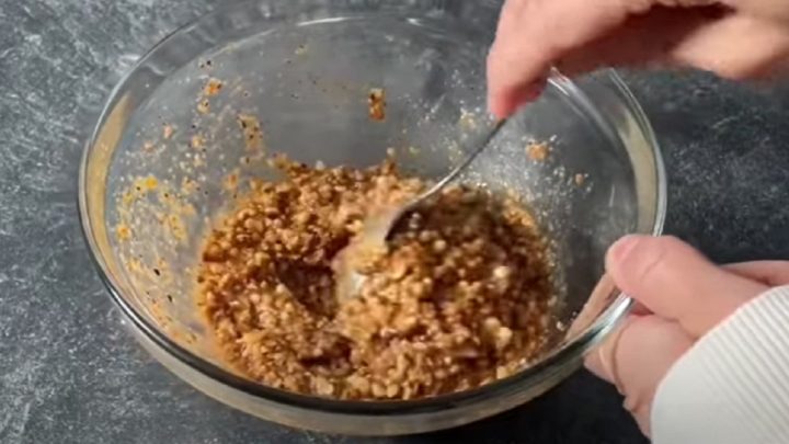 Ořechové spirálky z kynutého těsta