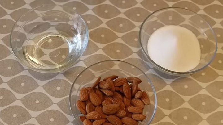 Mandle v karamelu jen ze 3 ingrediencí