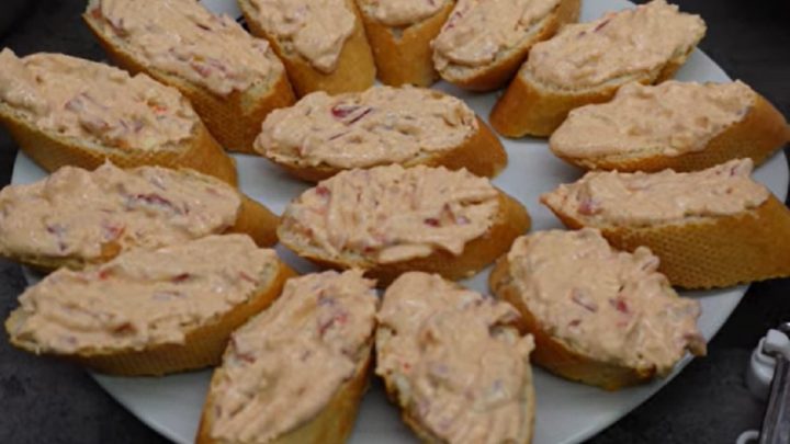 Silvestrovské chlebíčky s budapeští