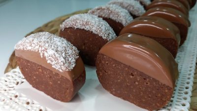 Nepečená polomáčená kolečka s kokosem