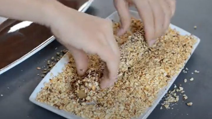 Nepečená kolečka s čokoládou a ořechy