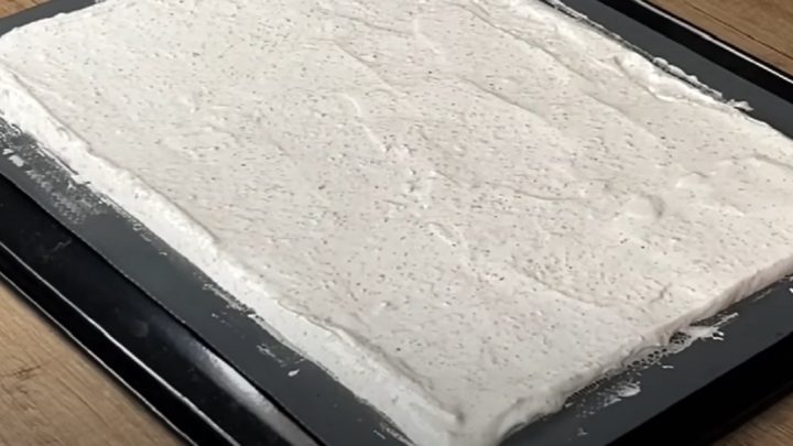 Ořechové řezy s čokoládou a krémem