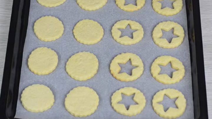 Tradiční linecká kolečka s marmeládou