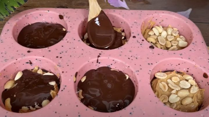 Zdravé Snickers s čokoládou a arašídy