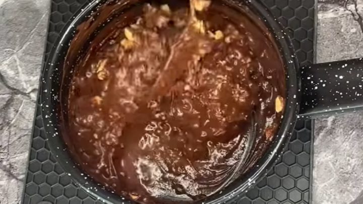 Čokoládové trojúhelníčky s brusinkami