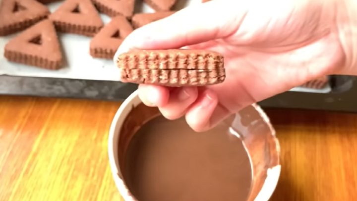 Slepované trojúhelníčky s mandlemi