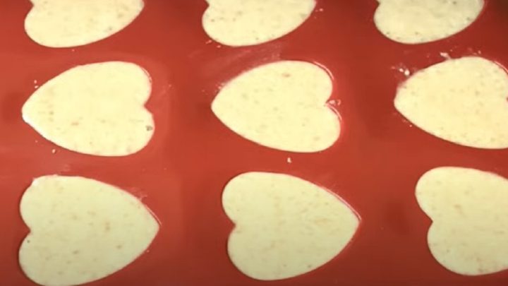 Nepečená srdíčka s kokosem a vanilkou