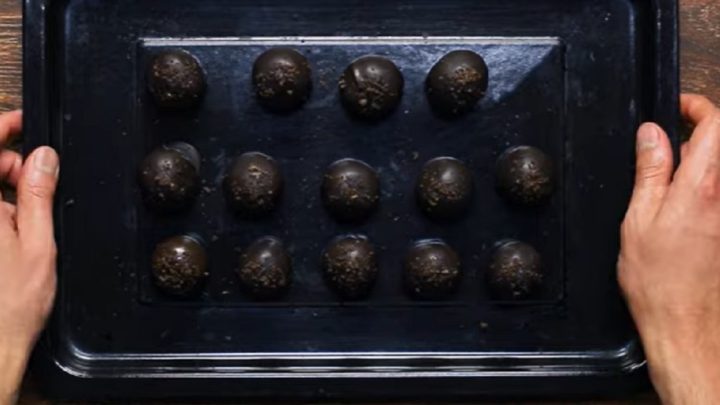 Nepečené Oreo kuličky s čokoládou