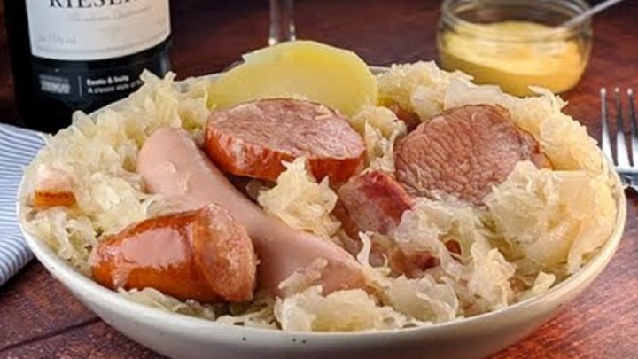 Alsaské kysané zelí s uzeným masem Alsaské kysané zelí s uzeným masem